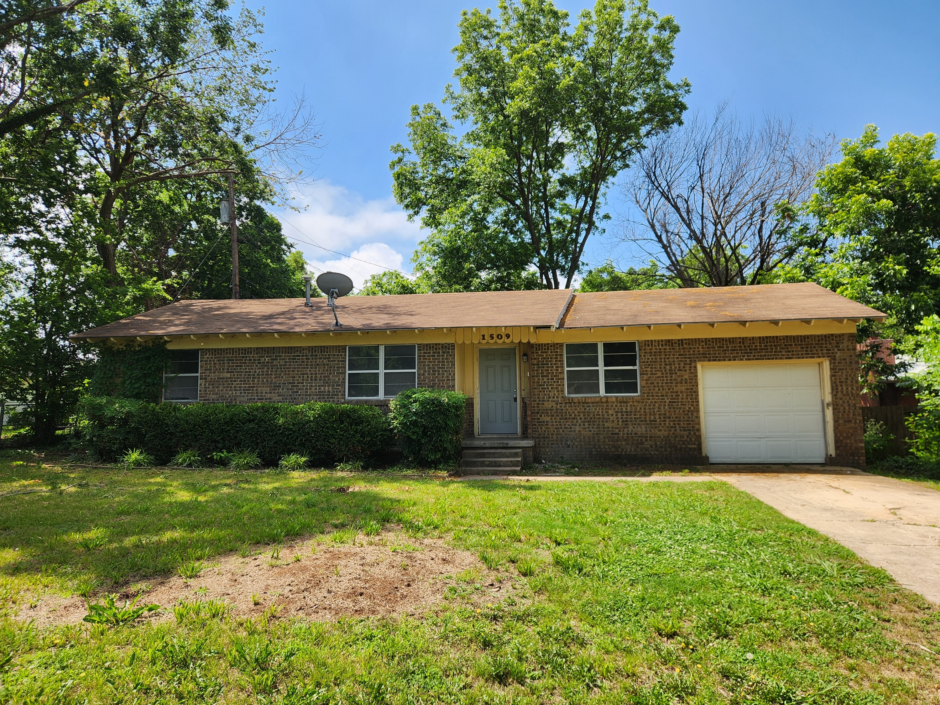 Property main image